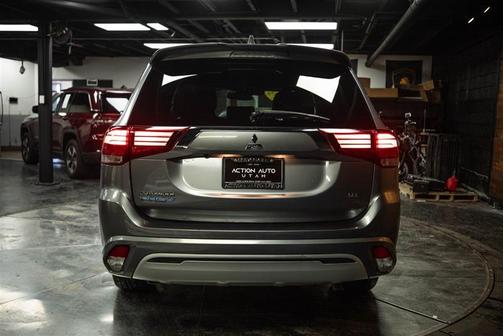 2022 Mitsubishi Outlander PHEV SEL/LE/GT