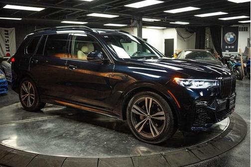 2022 BMW X7 xDrive40i