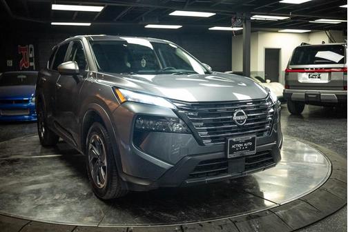 Gun Metallic 2025 Nissan Rogue SV