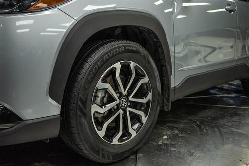 2023 Toyota Corolla Cross Hybrid XSE