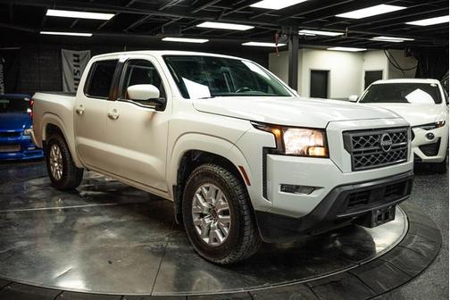 2024 Nissan Frontier SV