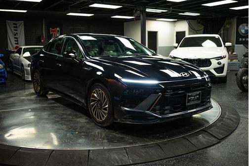 2025 Hyundai SONATA Hybrid SEL