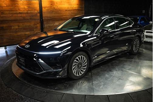 2025 Hyundai SONATA Hybrid SEL
