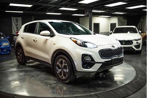 2022 Kia Sportage LX