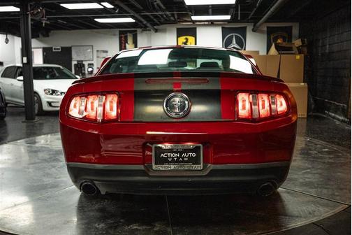 2012 Ford Mustang V6