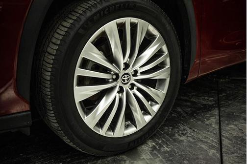 Red 2022 Toyota Highlander Platinum