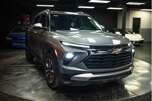 Gray 2025 Chevrolet Trailblazer LT