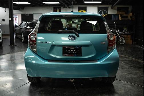 2014 Toyota Prius c ONE/THREE/TWO/FOUR