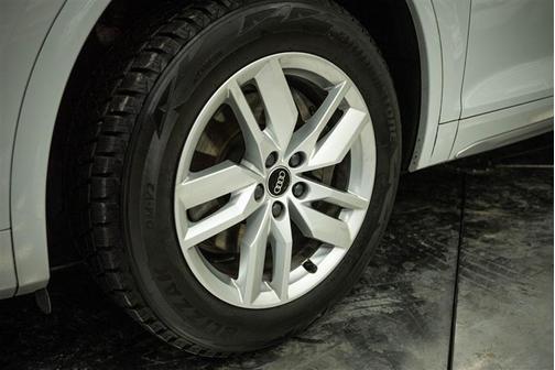 2022 Audi Q5 45 S line quattro Premium