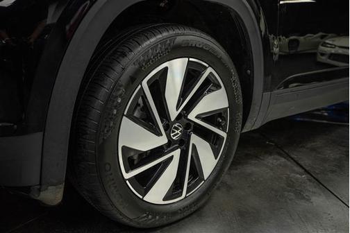 2024 Volkswagen Atlas 2.0T SE