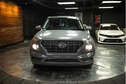 2022 Hyundai VENUE SE