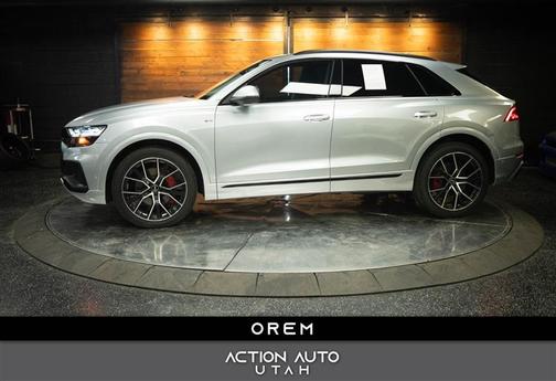 Florett Silver Metallic 2021 Audi Q8 55 Premium Plus