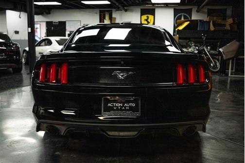 2017 Ford Mustang EcoBoost Premium