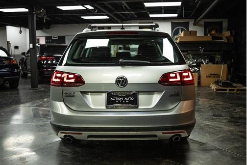 2017 Volkswagen Golf Alltrack TSI SE