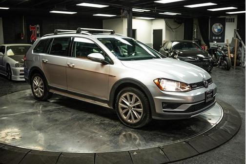 2017 Volkswagen Golf Alltrack TSI SE