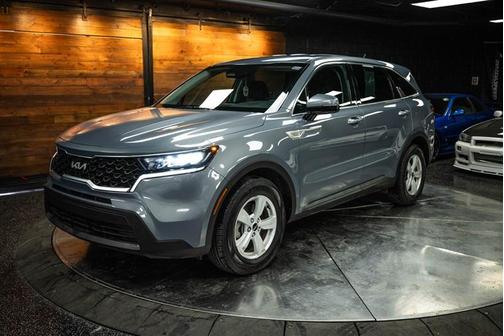 2023 Kia Sorento LX