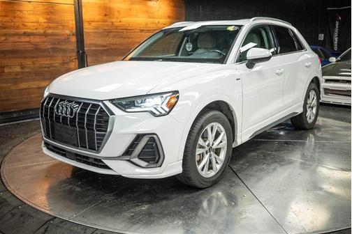 2023 Audi Q3 45 S line Premium