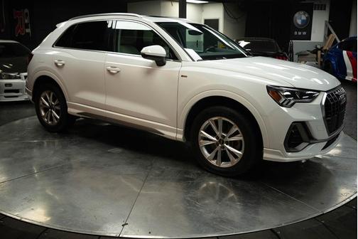 2023 Audi Q3 45 S line Premium