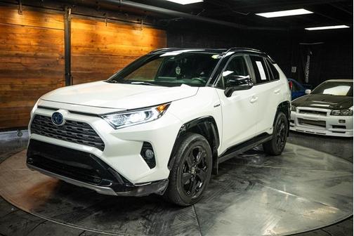 2019 Toyota RAV4 Hybrid XSE