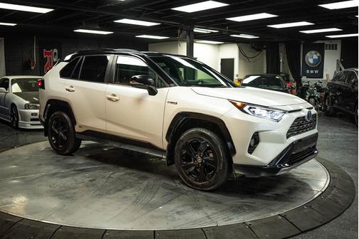 2019 Toyota RAV4 Hybrid XSE