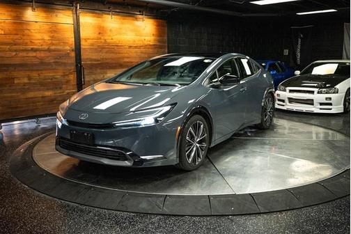 2025 Toyota Prius XLE