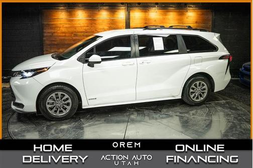 2021 Toyota Sienna LE