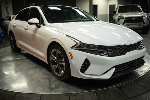 White 2024 Kia K5 EX