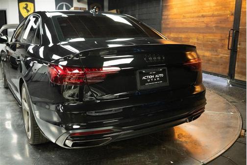 2023 Audi A4 45 S line quattro Premium