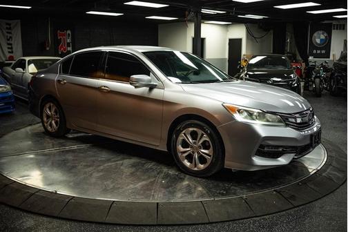 2017 Honda Accord Hybrid Base