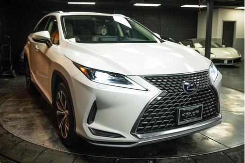 White 2022 Lexus RX 450h Base