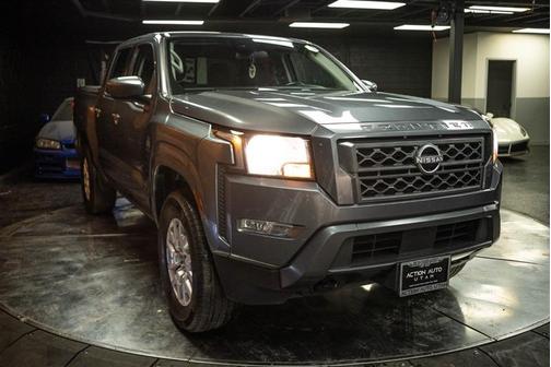 Gun Metallic 2023 Nissan Frontier SV