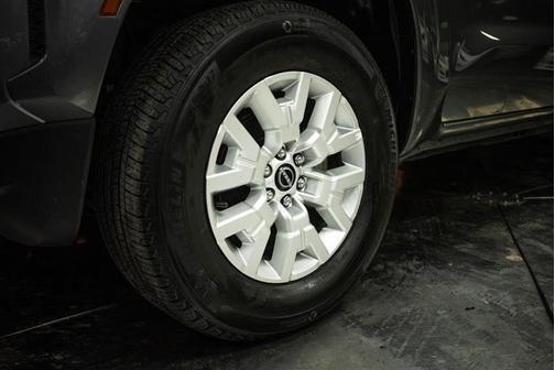 Gun Metallic 2023 Nissan Frontier SV