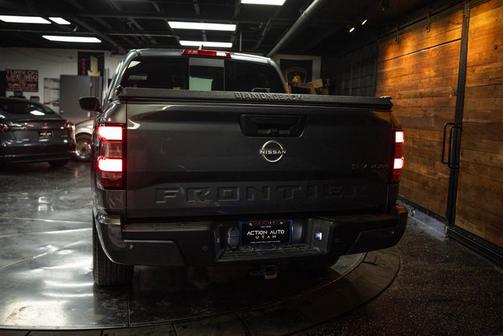 Gun Metallic 2023 Nissan Frontier SV