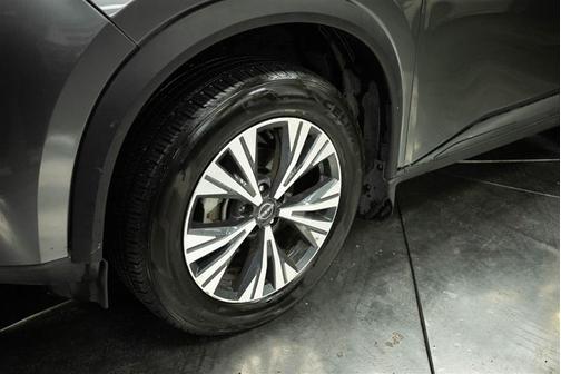 Gun Metallic 2022 Nissan Rogue SV