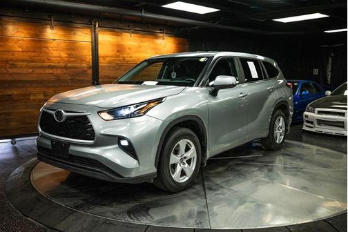 2024 Toyota Highlander XLE