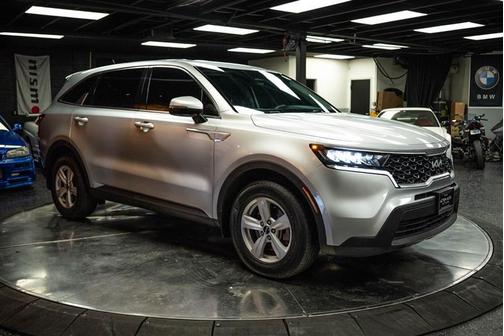 2022 Kia Sorento LX