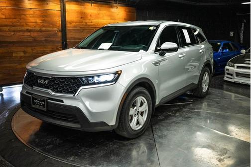 2022 Kia Sorento LX