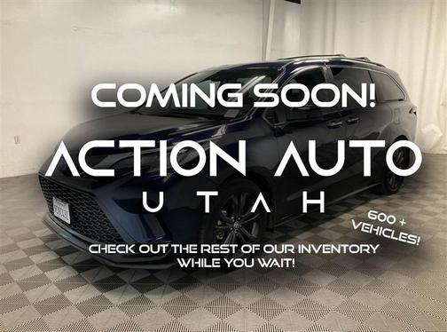 2022 Toyota Sienna XSE 7 Passenger