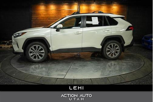 2022 Toyota RAV4 XLE Premium