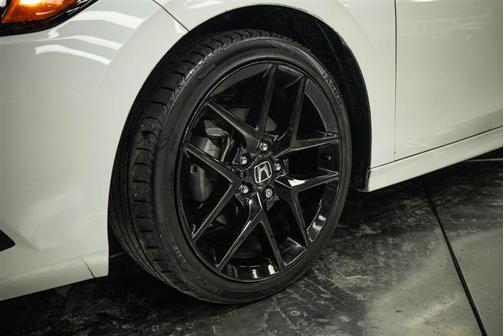 White 2022 Honda Civic Sport
