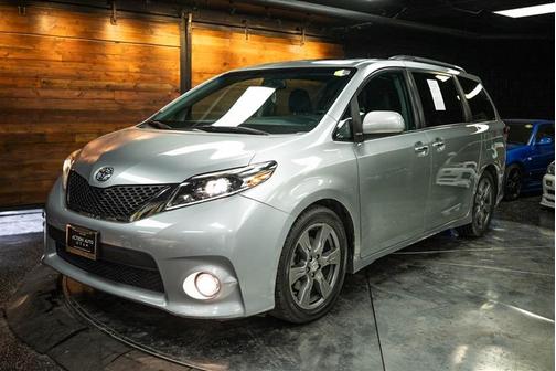 2017 Toyota Sienna SE Premium