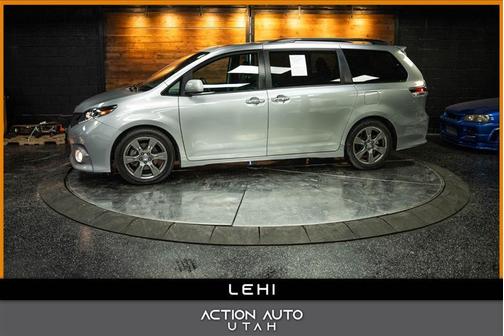 2017 Toyota Sienna SE Premium