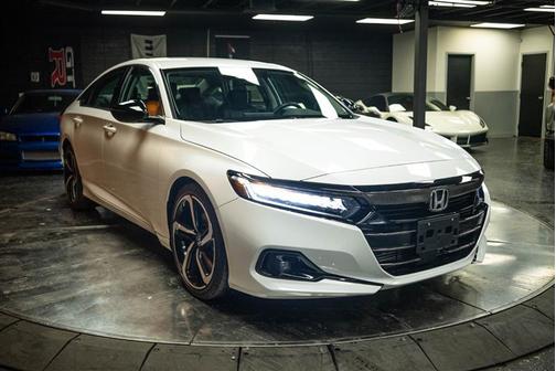 White 2022 Honda Accord Sport SE