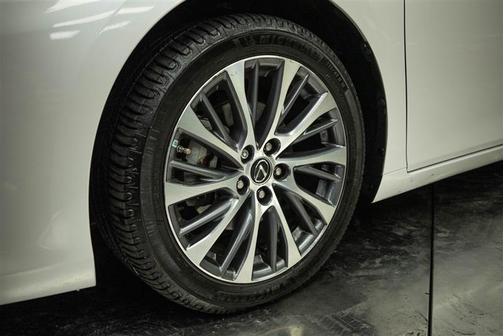 2020 Lexus ES 350 Base