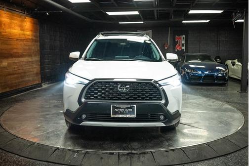 2024 Toyota Corolla Cross XLE