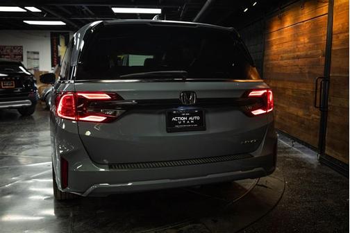 Gray 2025 Honda Odyssey Sport-L