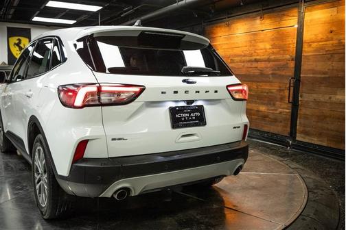 2022 Ford Escape SEL