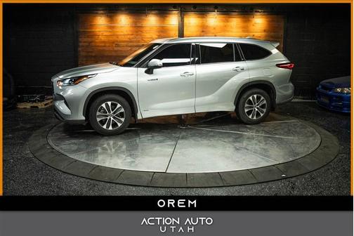 2021 Toyota Highlander Hybrid XLE