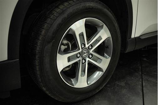 White 2024 Honda Pilot EX-L