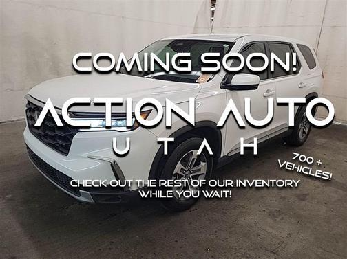 White 2024 Honda Pilot EX-L